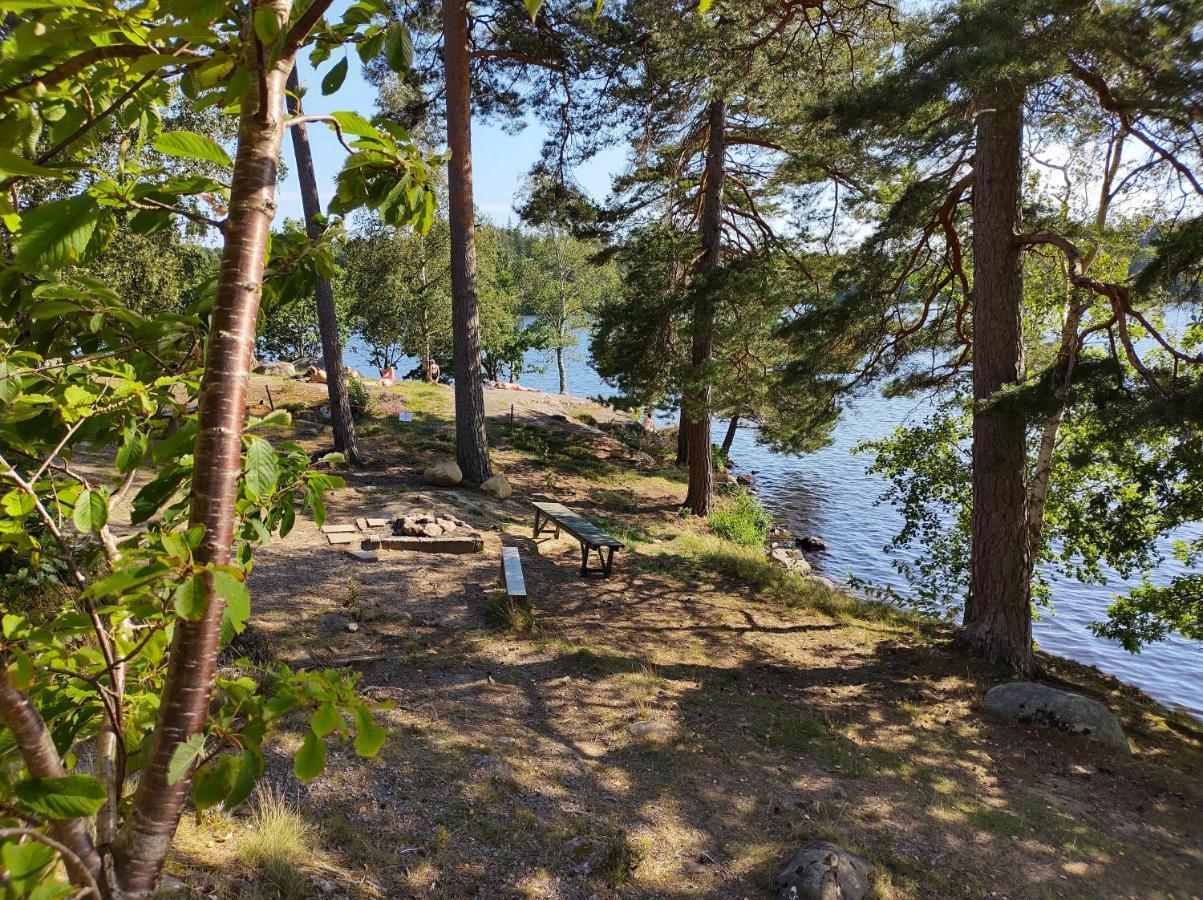 Varhaga Vandrarhem Sjuntorp Dış mekan fotoğraf